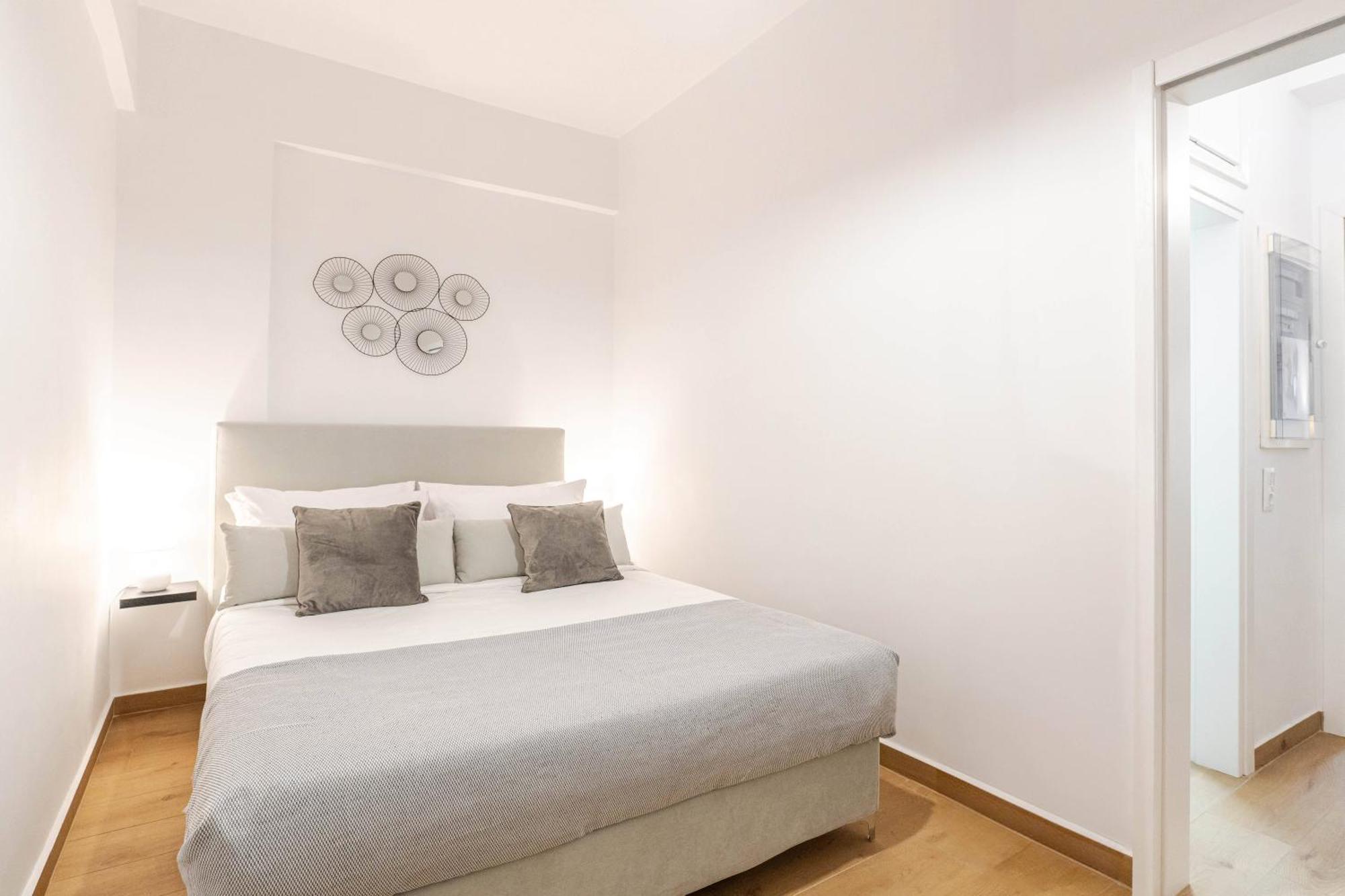Phaedrus Living Nea Smyrni Park View Flat Апартаменты Афины